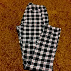 Checker print leggings size 14 Girls black, white, red pants EUC
